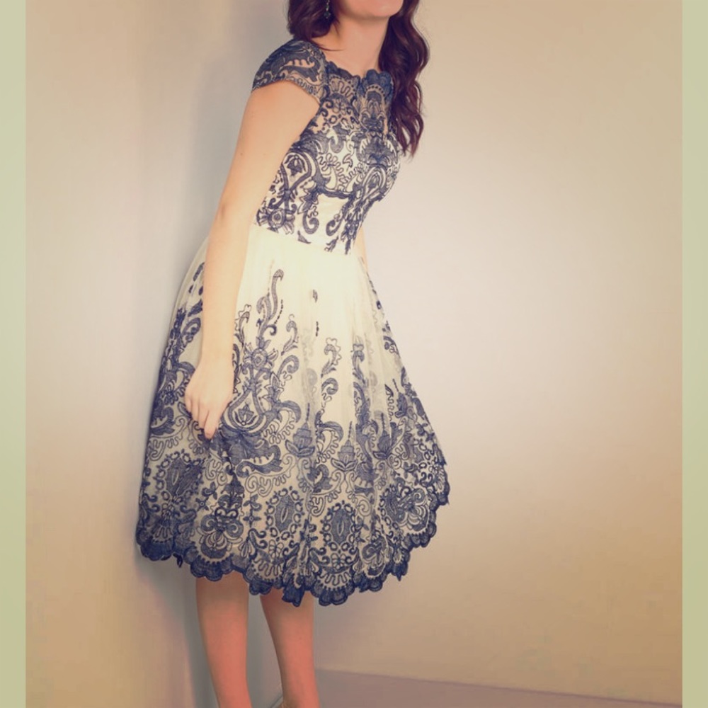 ModCloth NEVER WORN Chi Chi London Dress